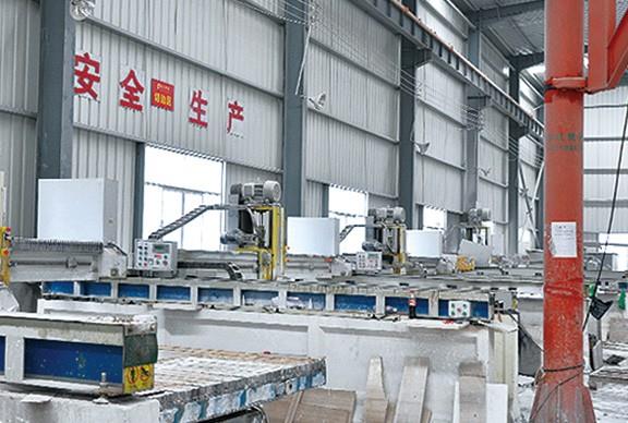 石材加工廠家設(shè)備現(xiàn)場(chǎng)